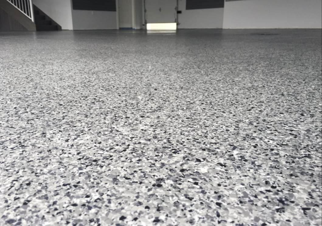 seamless-flake-garage-floor